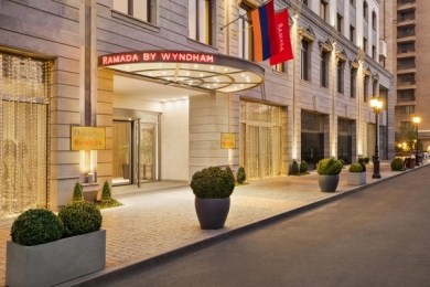 Ramada Hotel &amp; Suites by Wyndham Yerevan